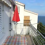 656b Διαμέρισμα *